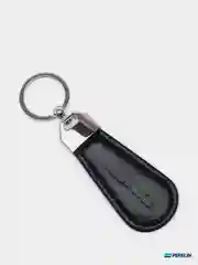 Кожаный брелок с логотипом автомобиля