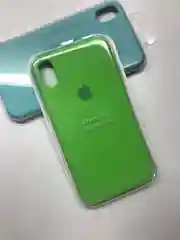 Зеленый защитный силиконовый чехол для iPhone XR с яблоком