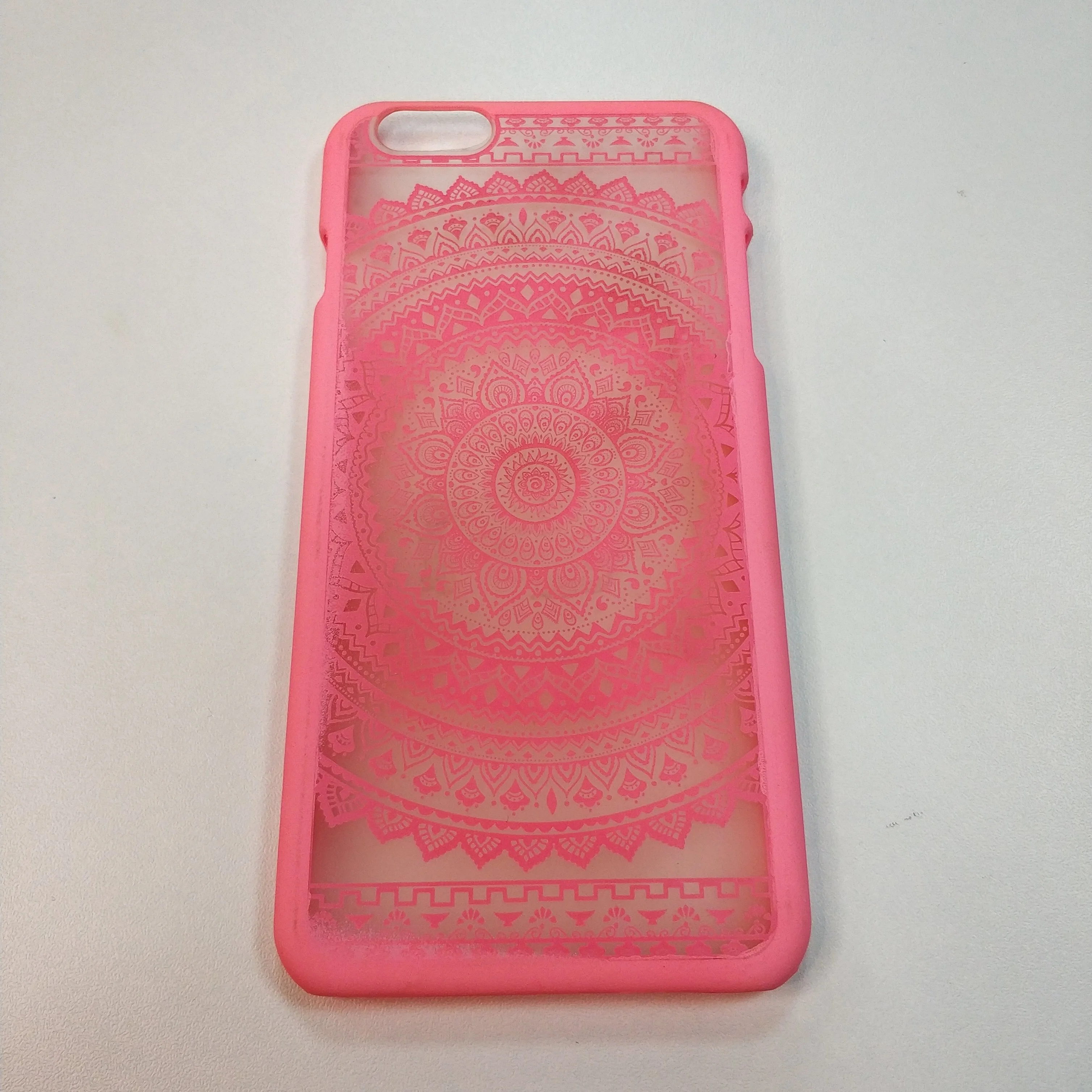 Розовый чехол для iPhone 6 plus