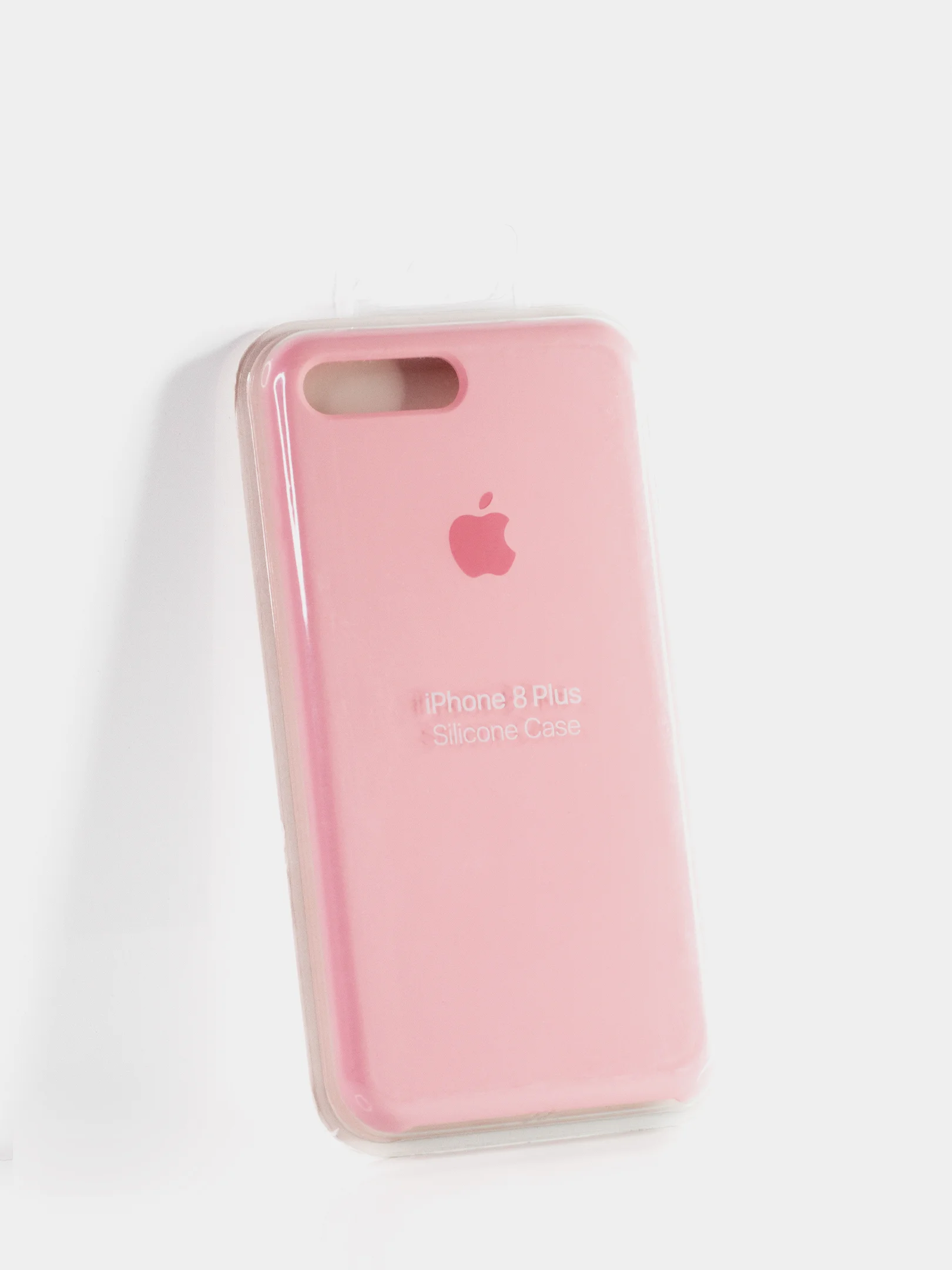 Розовый силиконовый чехол на iPhone все модели.
