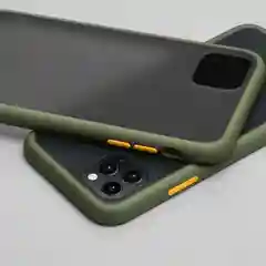 Зеленый чехол для iphone