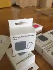 Серый чехол для Apple Airpods