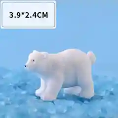 Оливковый белый медведь