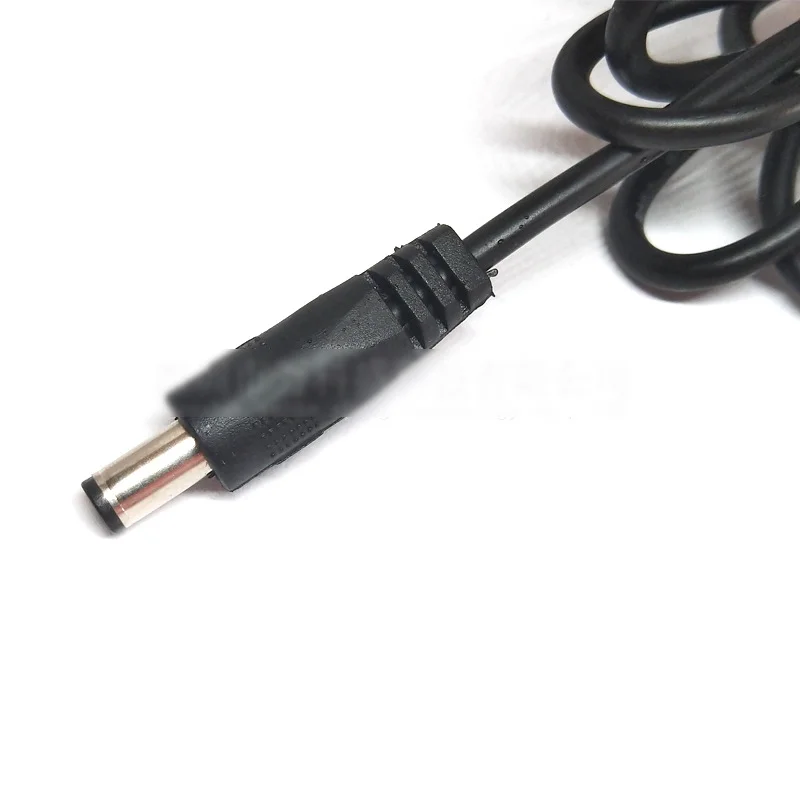 USB кабель зарядный с повышающим стабилизатором 5 - 12 В с 5 мм разъем