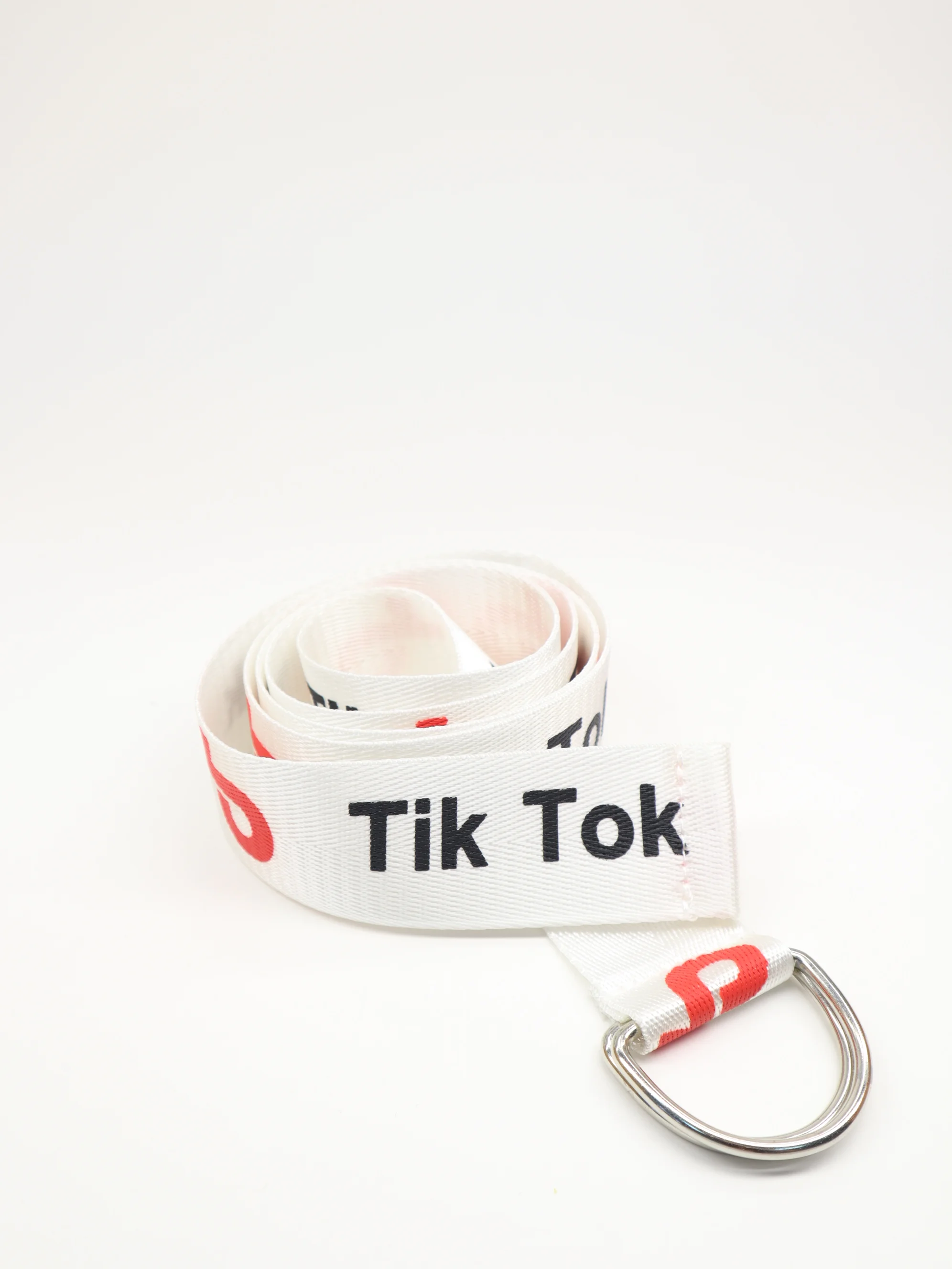 Белый ремень тканевый Tik-Tok