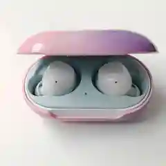 Белый чехол для наушников Samsung Galaxy Buds+