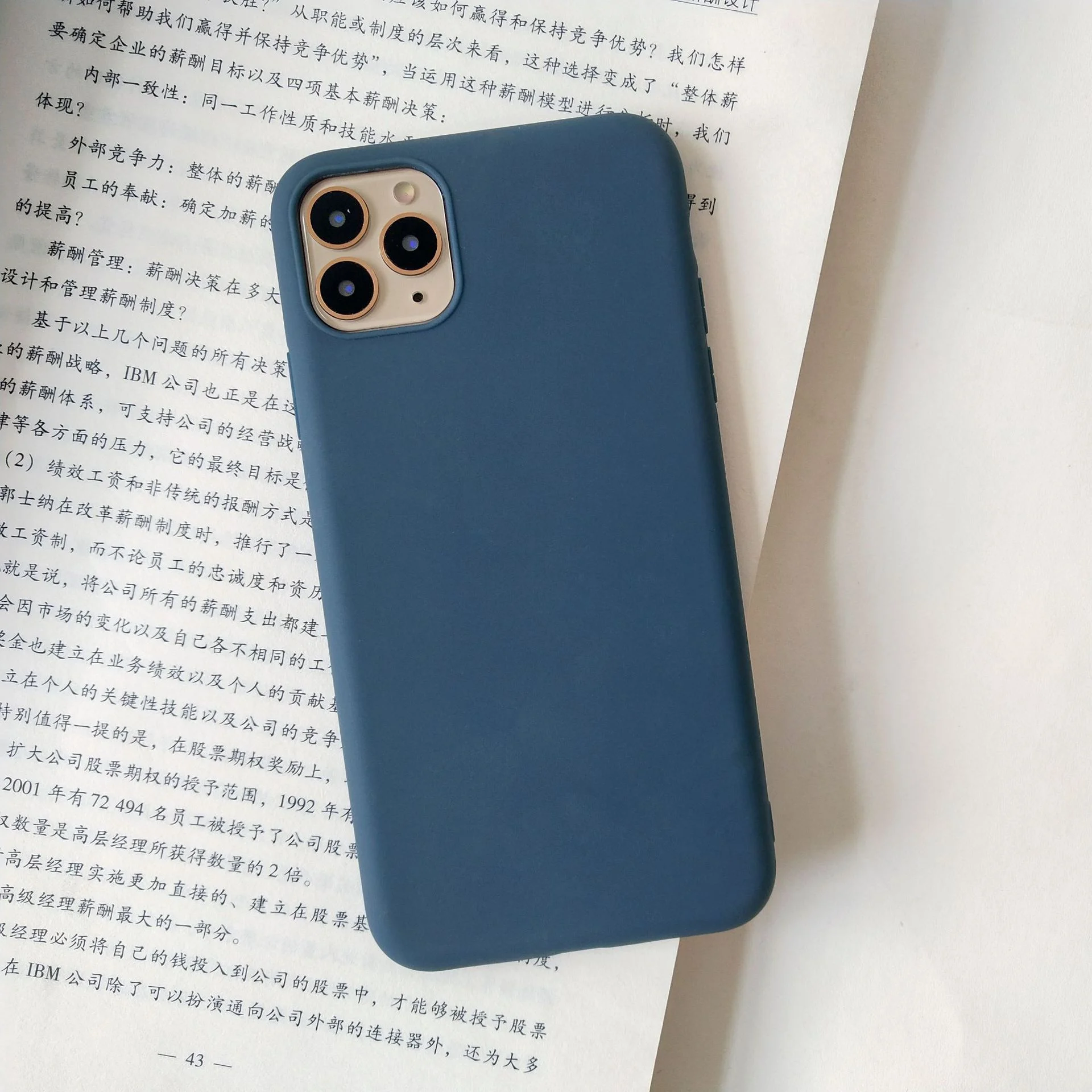 Синий чехол для Apple iPhone 6 Plus / 6s Plus силиконовый, 14 цветов