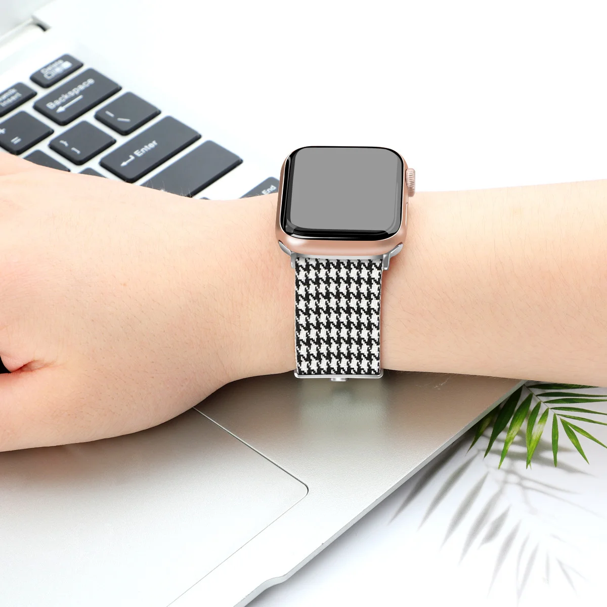 Угольный ремешок для Apple Watch 1/2/3/4 поколения, 38/40 мм.