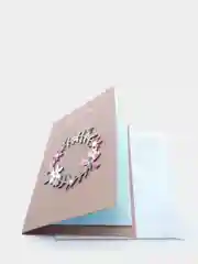 Открытка с надписями из дерева