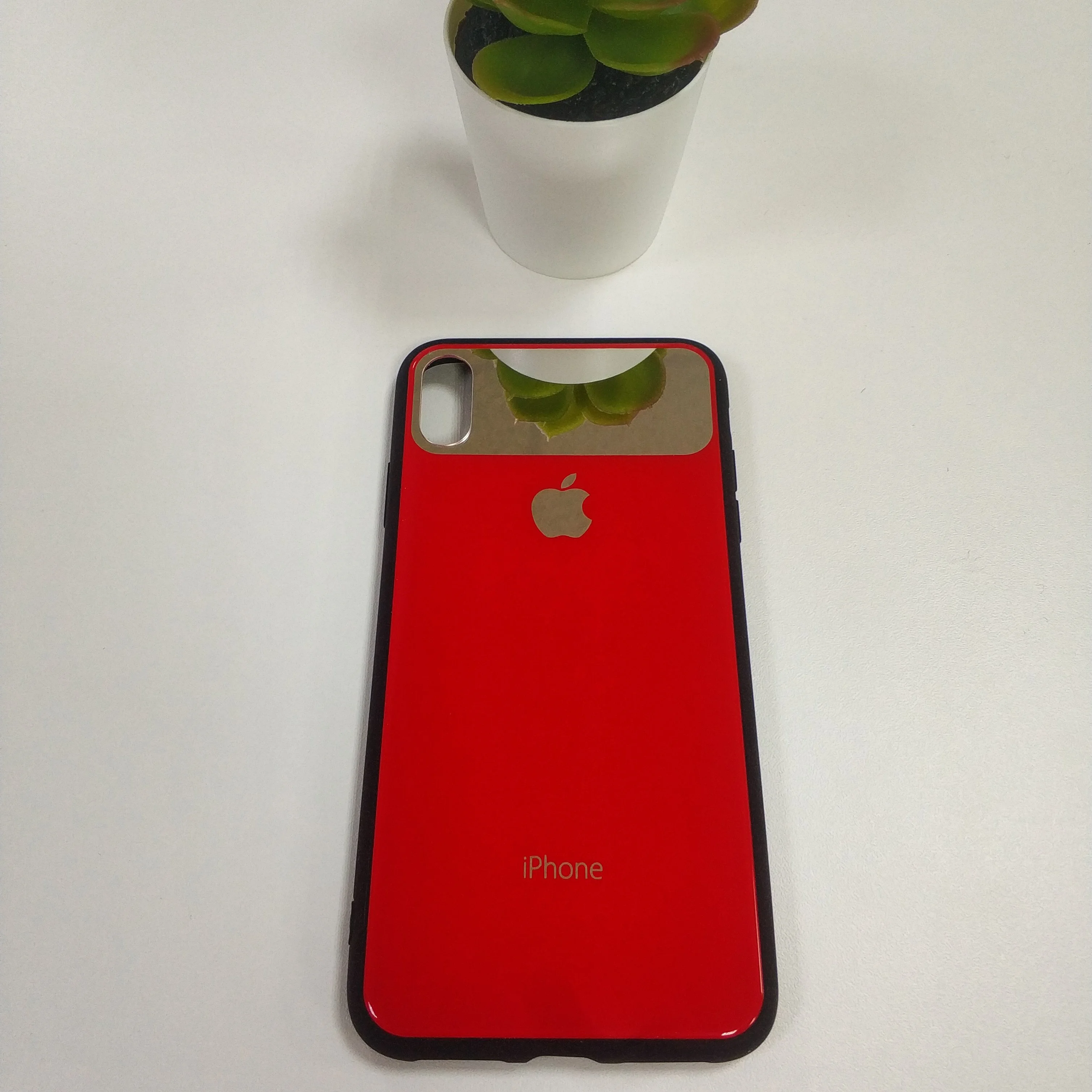 Красный чехол для iPhone XS Max