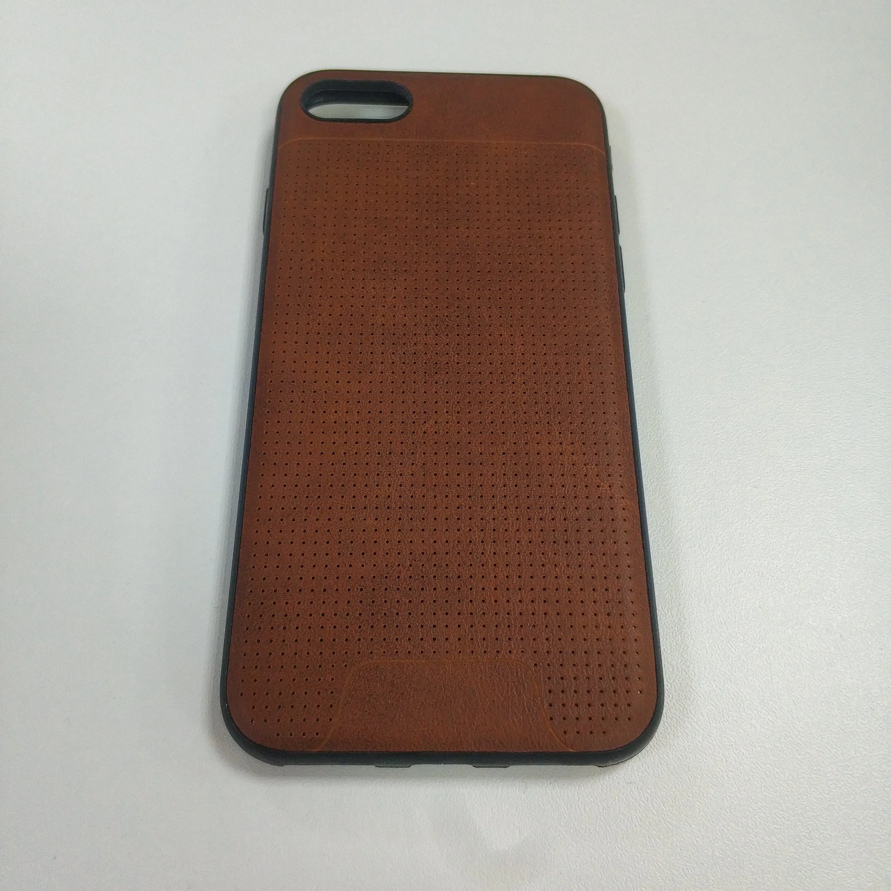Золотой чехол на iPhone 7 / 8 / SE 2020