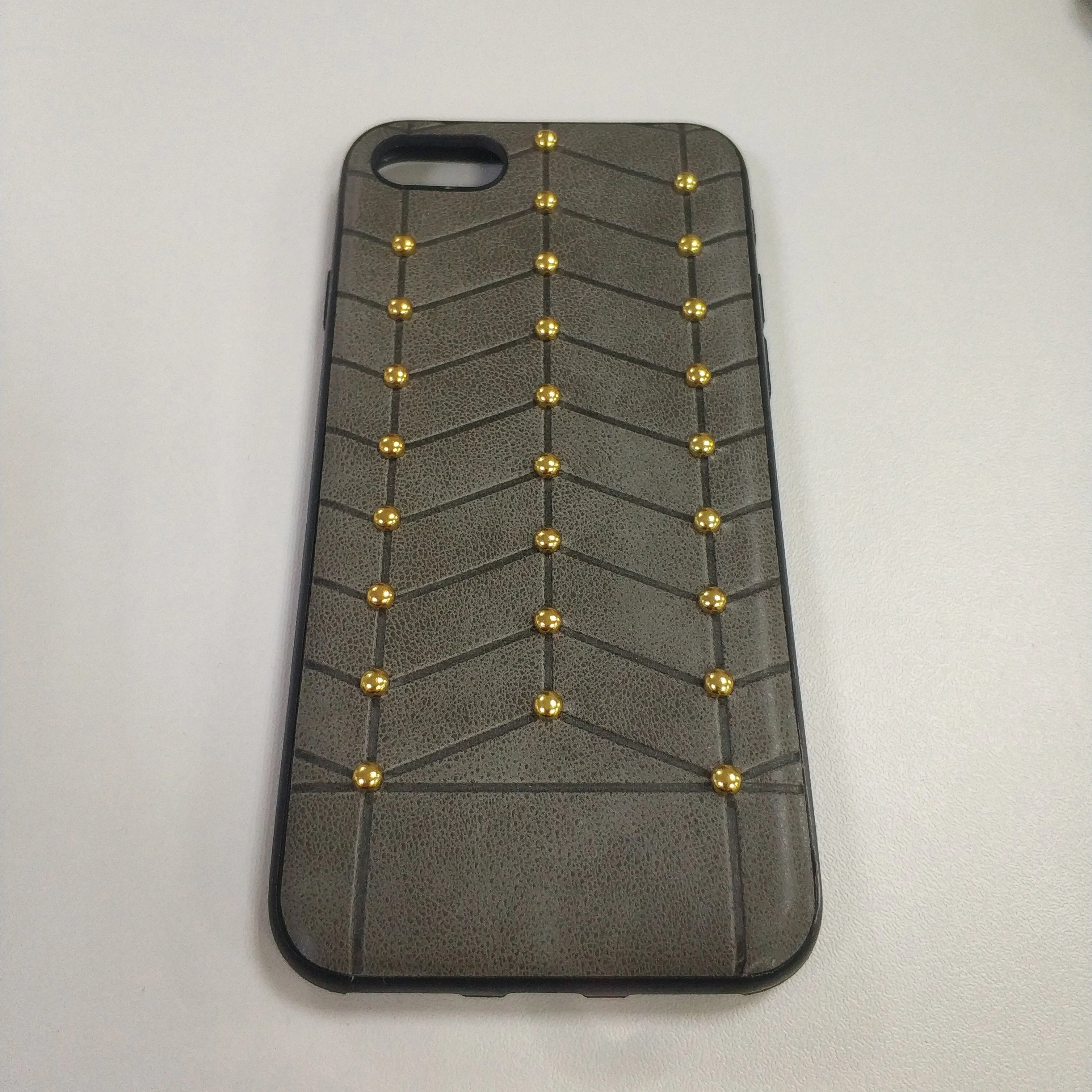 Бежевый чехол на iPhone 7 / 8 / SE 2020