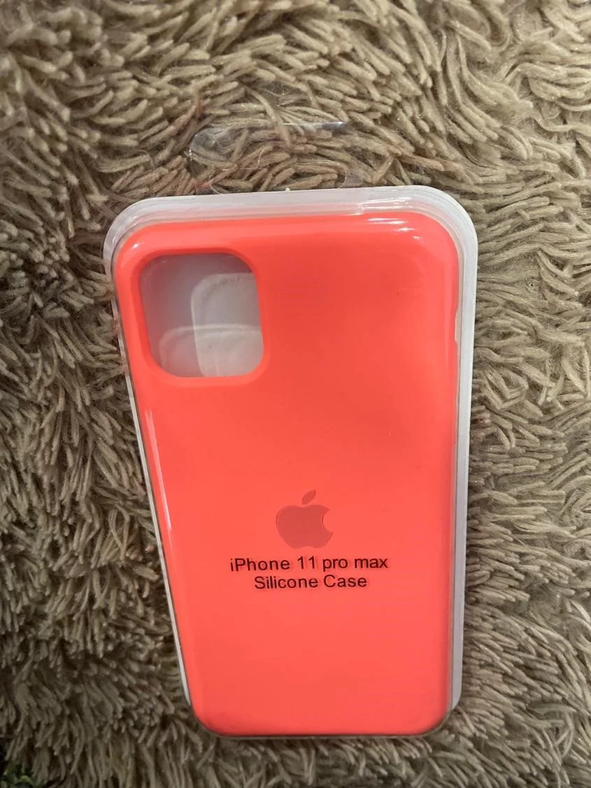 Оранжевый чехол Silicone Case для iPhone 11 Pro