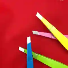 Лайм пинцет для бровей