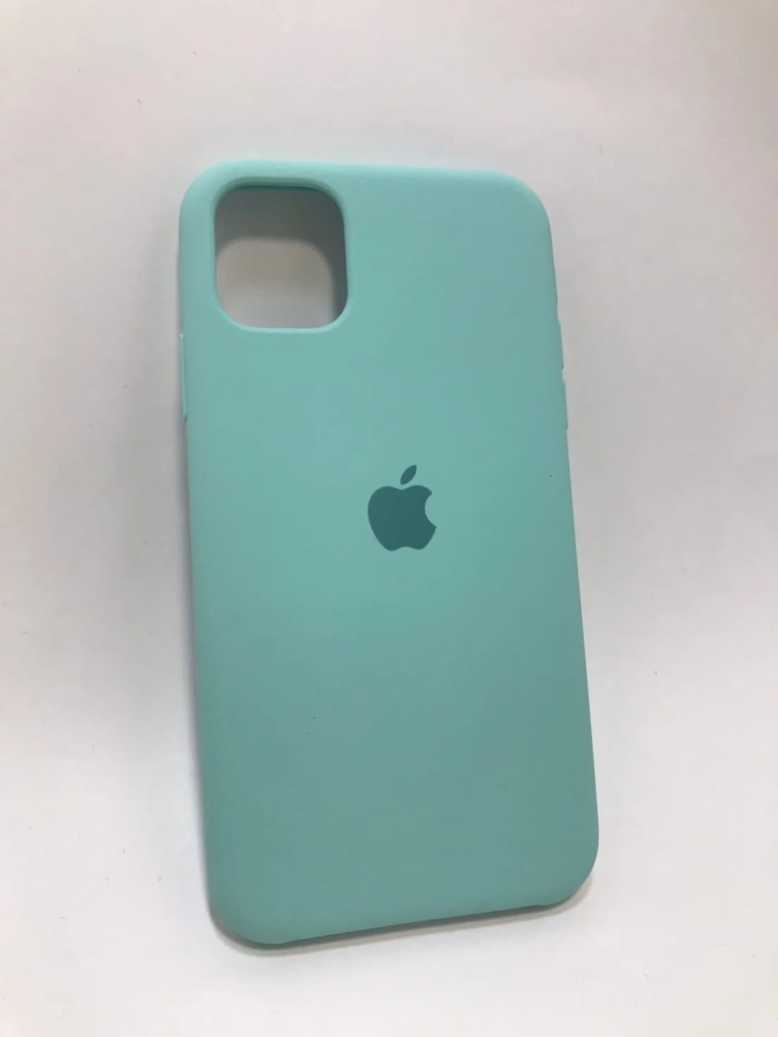 Бирюзовый защитный чехол для телефона на Iphone 11