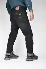 Мужские зауженные джинсы