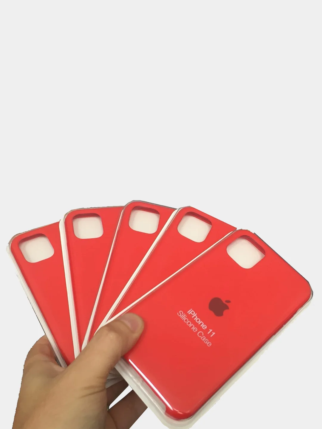Красный чехол силиконовый Silicone Case iPhone 11