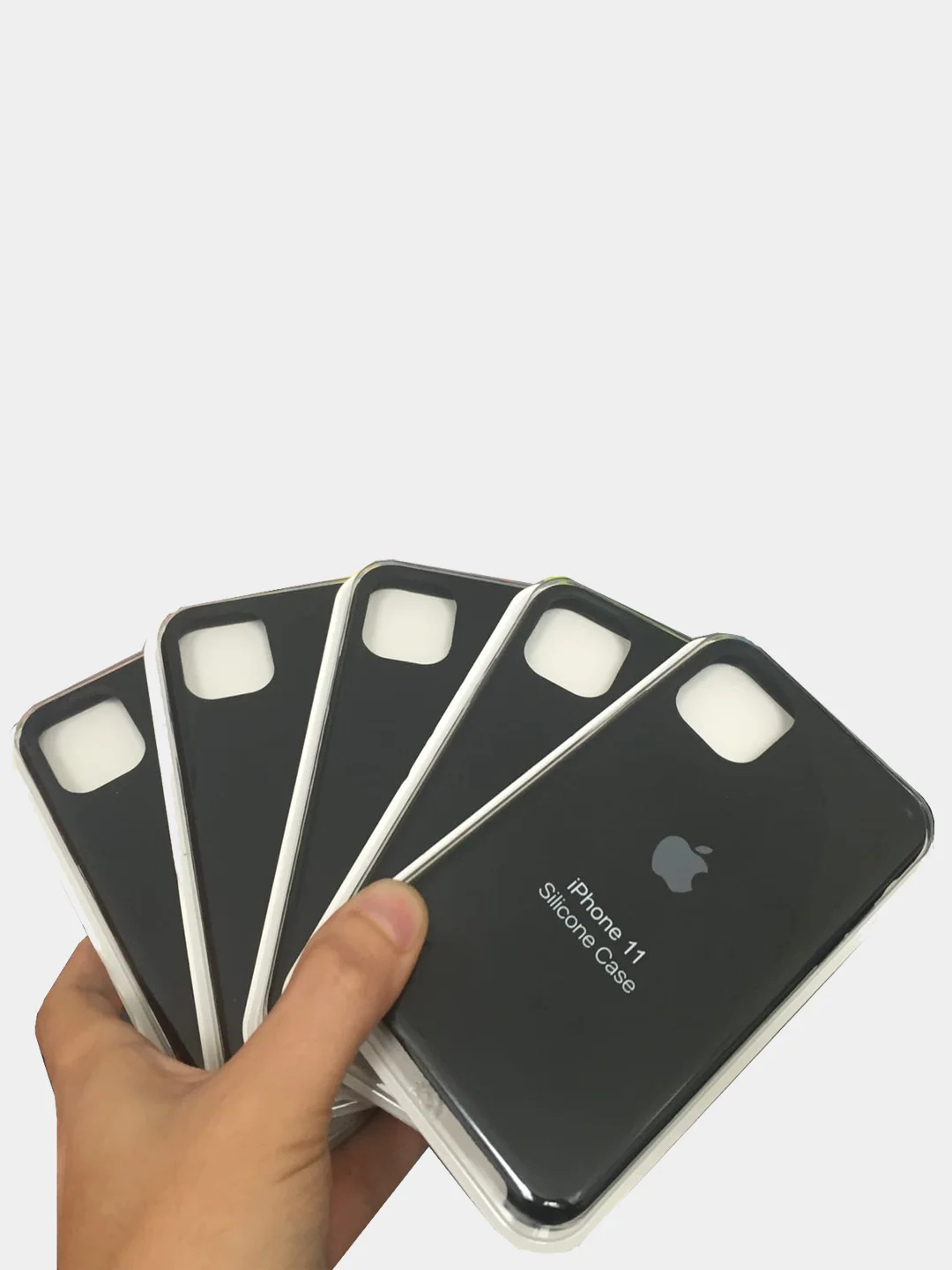 Черный чехол силиконовый Silicone Case iPhone 11