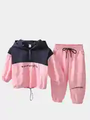 Розовый спортивный костюм для девочек