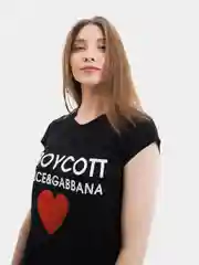 Черный футболка женская