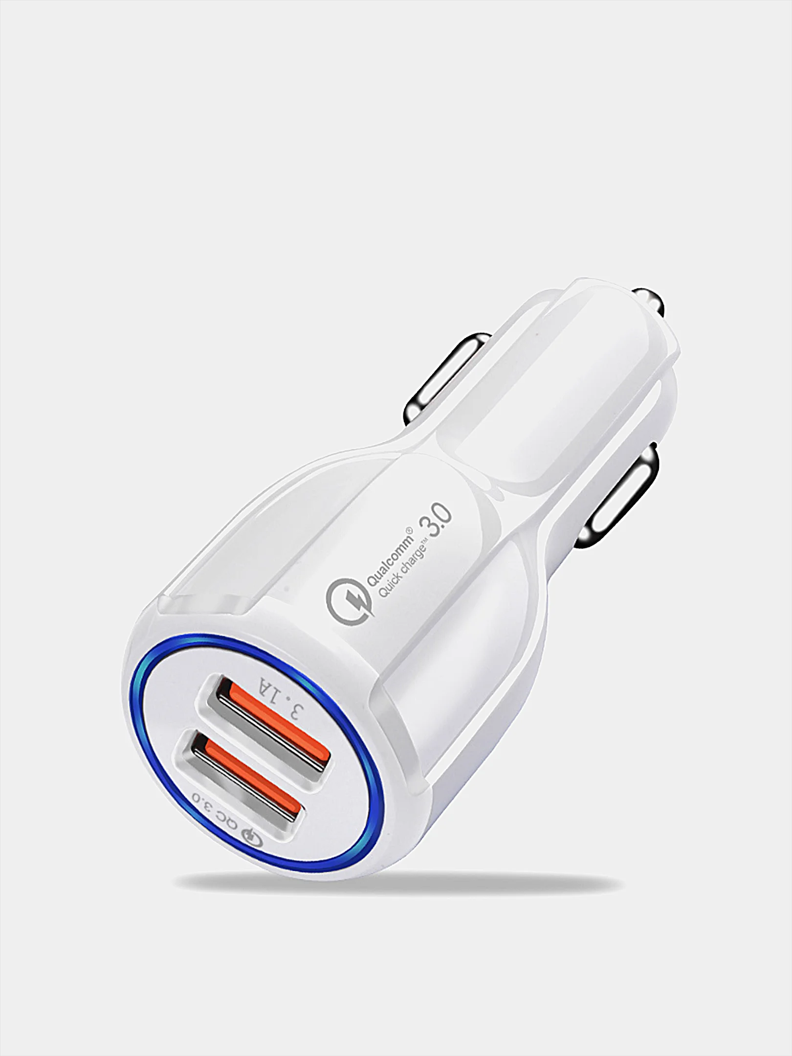 Белый автомобильное зарядное устройство на 2 USB разъема (3,0А-3,1А), Быстрая зарядка