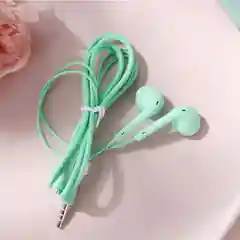 Зеленый красивые наушники вкладыши с приятным Soft Touch покрытием с кнопкой и микрофоном 3,5 мм