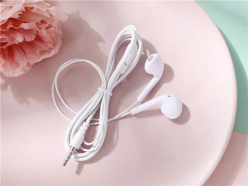 Белый красивые наушники вкладыши с приятным Soft Touch покрытием с кнопкой и микрофоном 3,5 мм