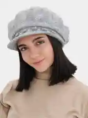Вязанная кепка с козырьком
