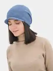 Кепка вязанная с пайеткой