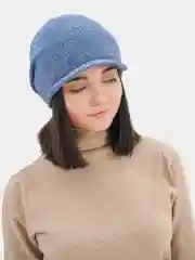 Кепка вязанная с пайеткой