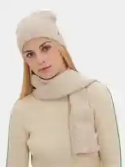 Комплект вязаный