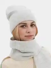 Комплект вязаный