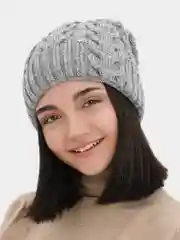 Шапка вязаная