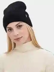 Черный шапка в рубчик