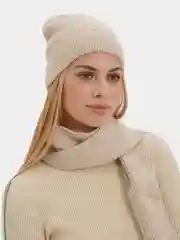 Карамельный комплект вязаный