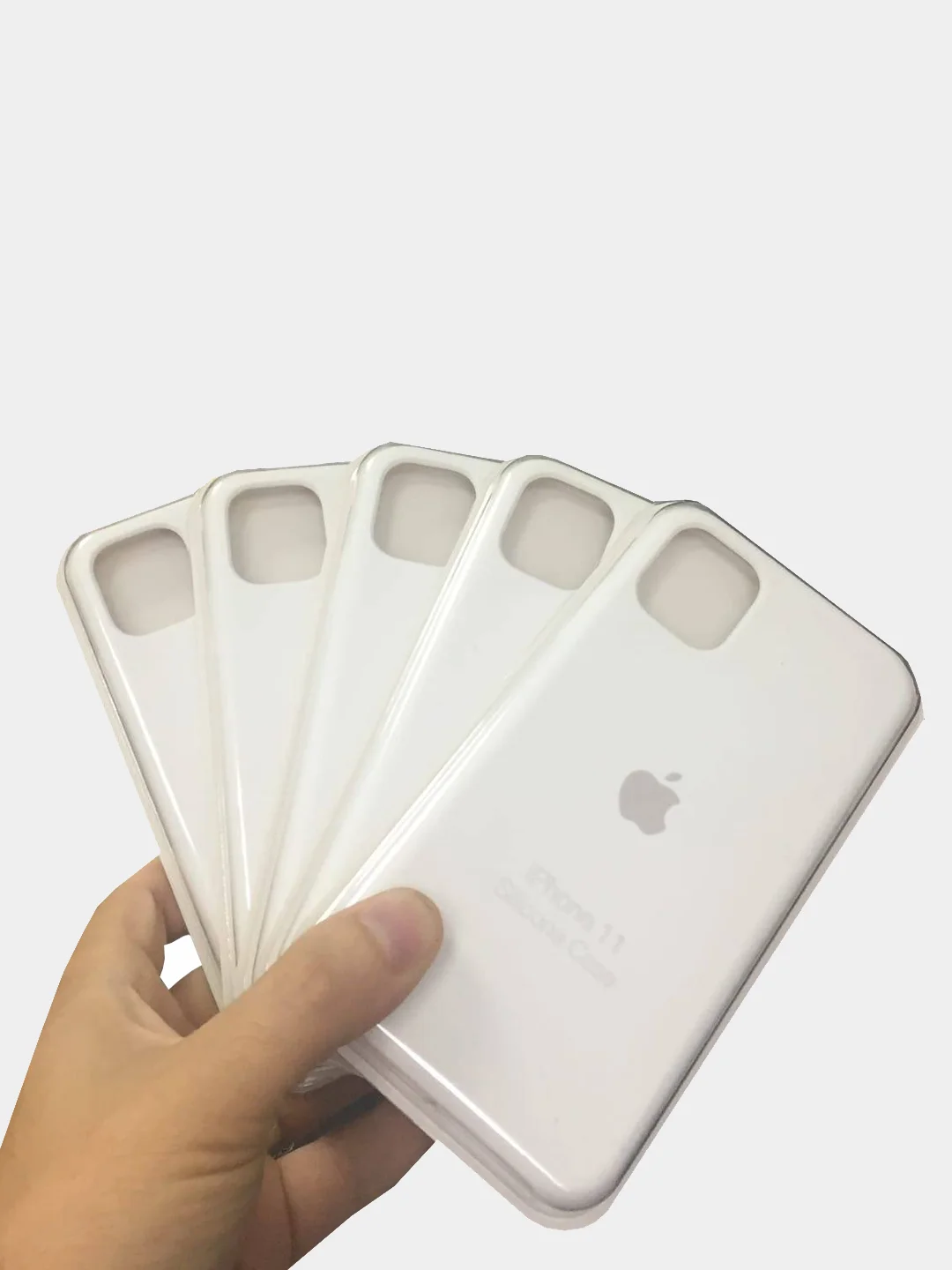 Белый чехол силиконовый Silicone Case iPhone 11