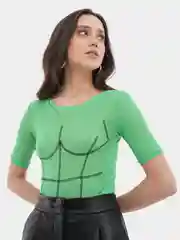 Зеленая футболка