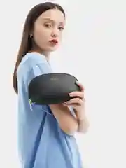 Черный косметичка на молнии кожаная