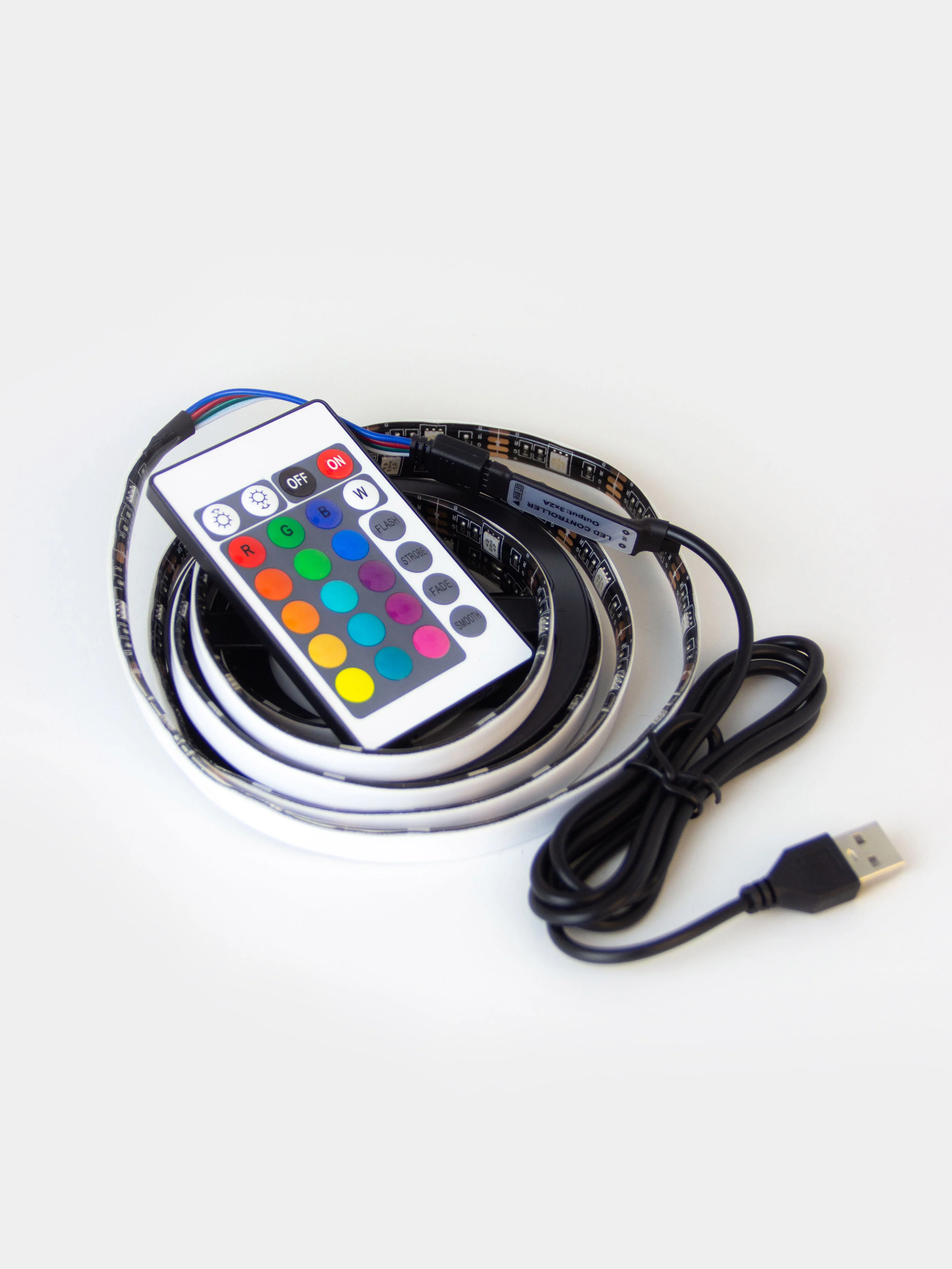 RGB светодиодная лента с пультом управления и питанием от USB