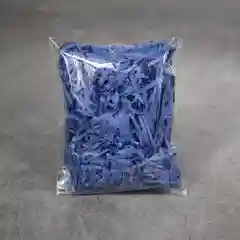 Синий бумажный наполнитель