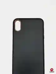 Черный силиконовый чехол для iPhone XS Max