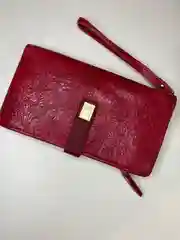 Багровый кошелек женский