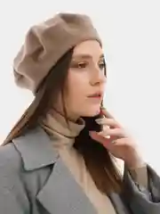 Бежевый берет фетровый Tonak