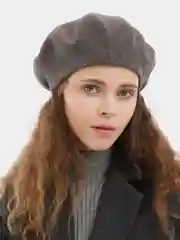 Хаки классический женский берет YSG