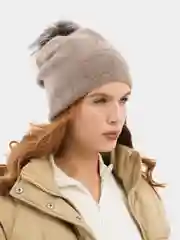 Шапка Odissey, ангора, с натуральным помпоном