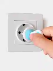 Заглушки для розеток защитные, в наборе 6 штук, защита детей от тока, безопасность ребенка
