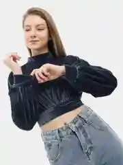 Велюровый топ с длинными рукавами