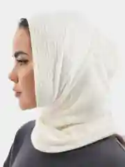 Белый капор двуслойный из ажурного трикотажа