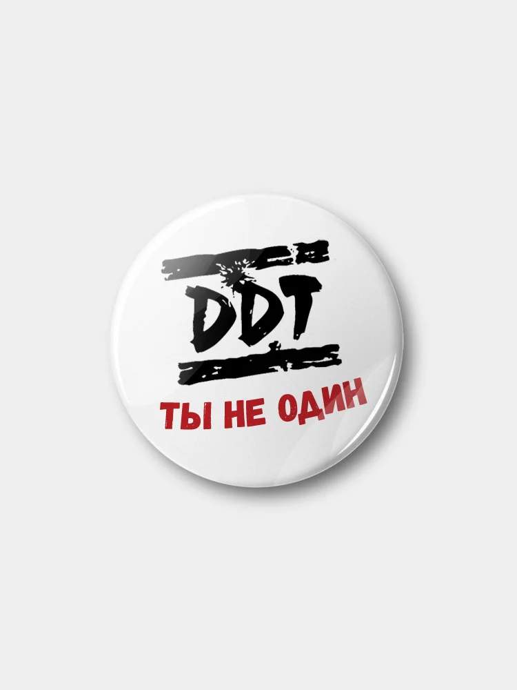 Красный значок "ДДТ", 37 мм
