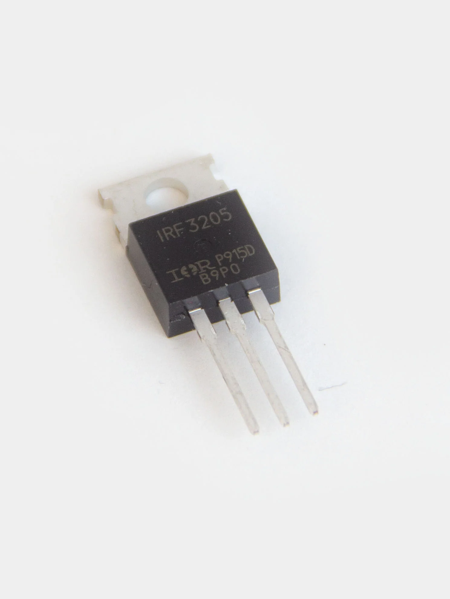 N-канальный транзистор IRF3205PBF, 55В, 110А